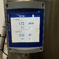 Allen-Bradley 100L White Mixer Tank image 3